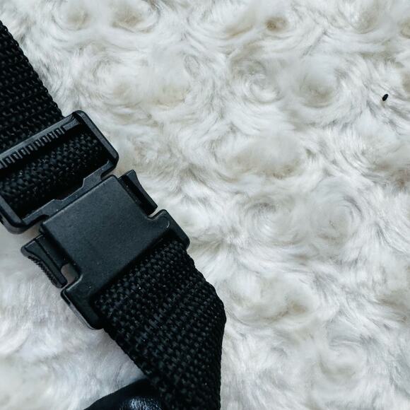 Fanny Pack Classic Black Leather Waist Adjustable 2 Zippered Bag - Picture 5 of 6